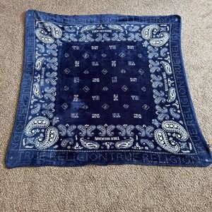True Religion Throw Blanket Unisex OS Navy Blue Excellent Paisley Bandana Fleece